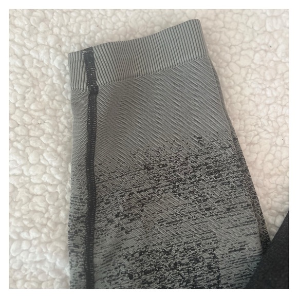 GYMSHARK Vital Seamless leggings size XL- excellent condition. - Picture 2 of 5
